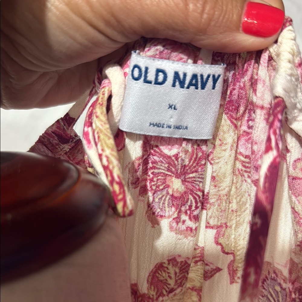 Old Navy Floral Pink and Cream Tank Top - Picture 2 of 2